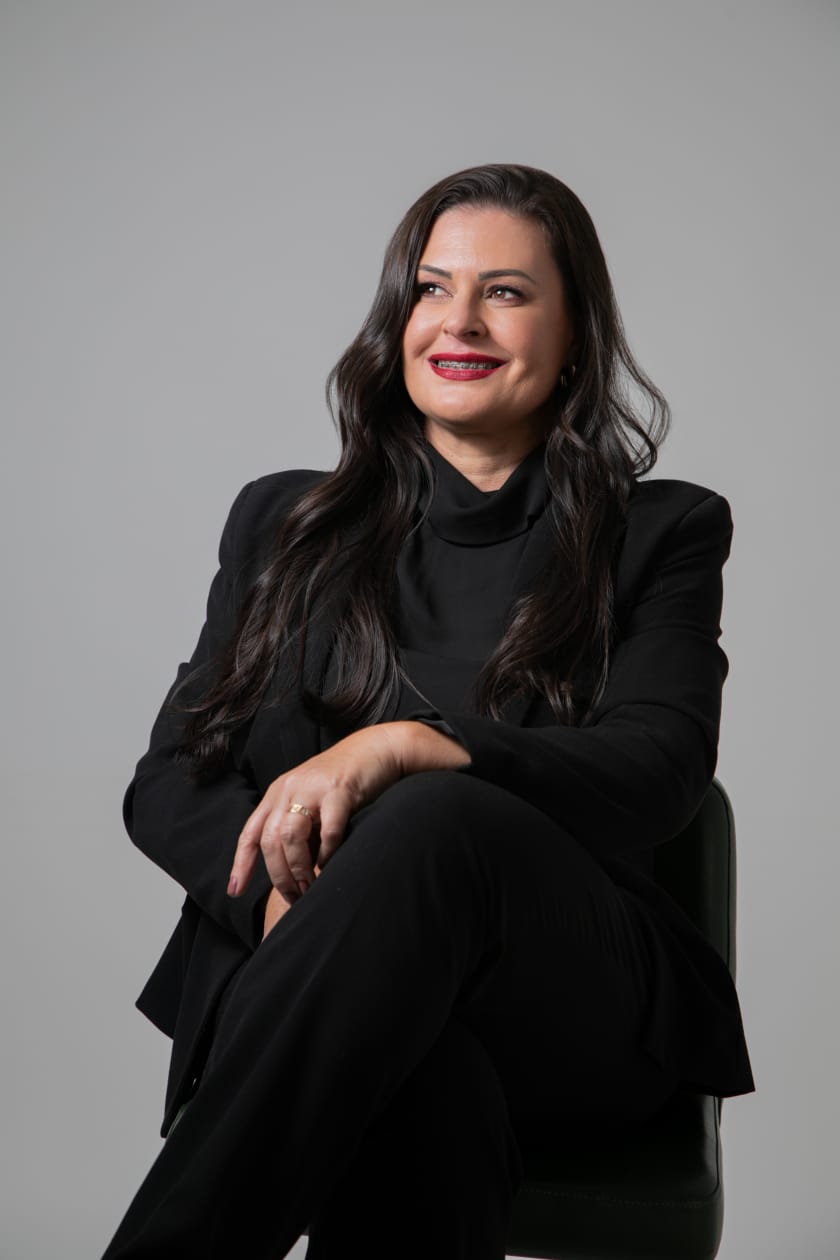Retrato da terapeuta Elaine Carrari